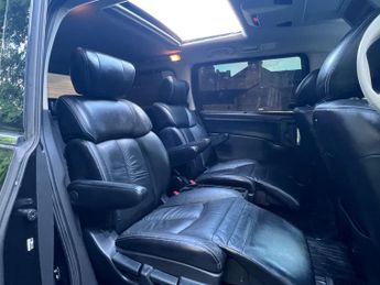 Nissan Elgrand 350 3.5 V6 AUTEC RIDER PREMIUM BLACKLINE