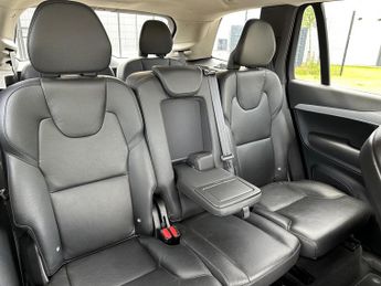 Volvo XC90 2.0h T8 Recharge 18.8kWh Inscription Pro SUV 5dr Petrol Plug-in 