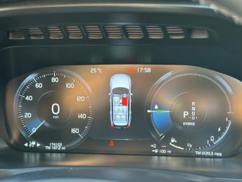 Volvo XC90 2.0h T8 Recharge 18.8kWh Inscription Pro SUV 5dr Petrol Plug-in 