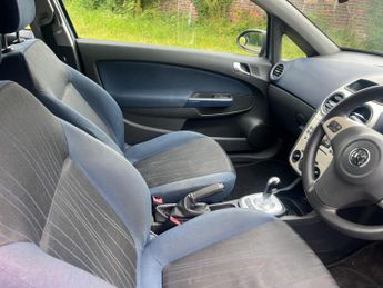 Vauxhall Corsa 1.2i 16v Club Easytronic 3dr