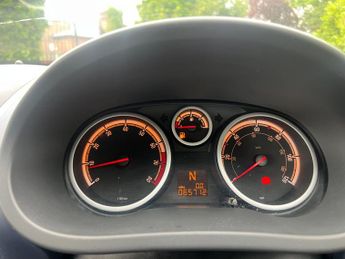 Vauxhall Corsa 1.2i 16v Club Easytronic 3dr