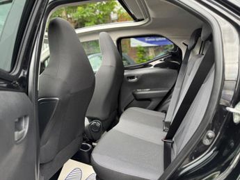Toyota AYGO 1.0 VVT-i x-trend x-shift Euro 6 5dr (Safety Sense)