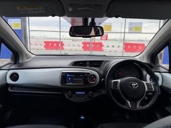 Toyota Yaris 1.5 VVT-h Trend CVT Euro 5 5dr