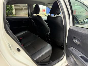 Toyota Yaris 1.5 VVT-h Trend CVT Euro 5 5dr