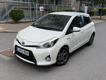 Toyota Yaris 1.5 VVT-h Trend CVT Euro 5 5dr