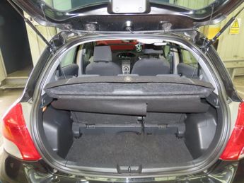 Toyota Yaris 1.33 Dual VVT-i TR Euro 4 (s/s) 5dr