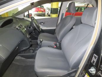 Toyota Yaris 1.33 Dual VVT-i TR Euro 4 (s/s) 5dr