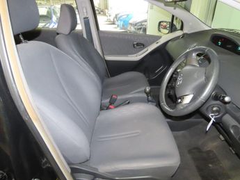 Toyota Yaris 1.33 Dual VVT-i TR Euro 4 (s/s) 5dr