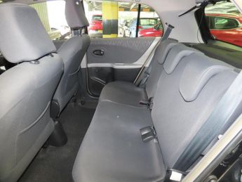 Toyota Yaris 1.33 Dual VVT-i TR Euro 4 (s/s) 5dr