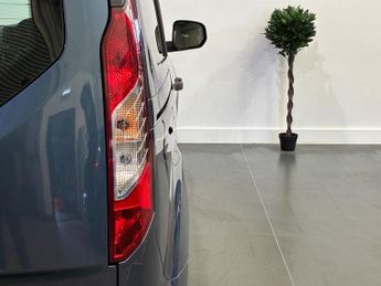 Ford Grand Tourneo Connect 1.5 EcoBlue Zetec Auto Euro 6 (s/s) 5dr