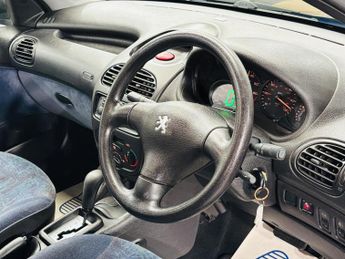 Peugeot 206 1.4 LX 5dr