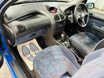 Peugeot 206 1.4 LX 5dr