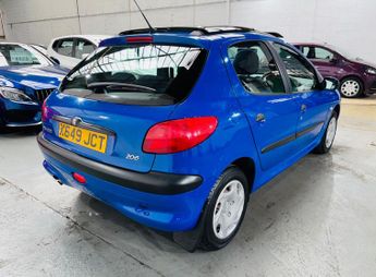 Peugeot 206 1.4 LX 5dr
