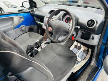 Peugeot 107 1.0 12V Urban 2 Tronic Euro 4 3dr
