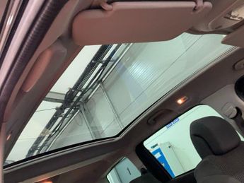 Peugeot 5008 2.0 HDi Allure Auto Euro 5 5dr