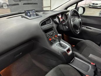 Peugeot 5008 2.0 HDi Allure Auto Euro 5 5dr