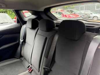 Nissan Qashqai 1.2 DIG-T Acenta XTRON Euro 6 (s/s) 5dr