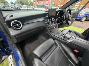 Mercedes-Benz GLC 2.1 GLC250d AMG Line (Premium Plus) SUV 5dr Diesel G-Tronic 4MAT