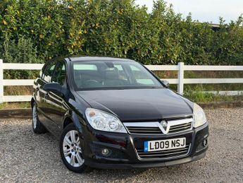 Vauxhall Astra 1.8i 16v Design 5dr