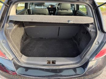 Vauxhall Astra 1.8i 16v Design 5dr