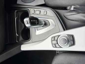 BMW 3 Series 2.0 320i SE Auto Euro 6 (s/s) 4dr