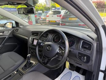 Volkswagen Golf 1.6 TDI BlueMotion Tech SE DSG Euro 5 (s/s) 5dr