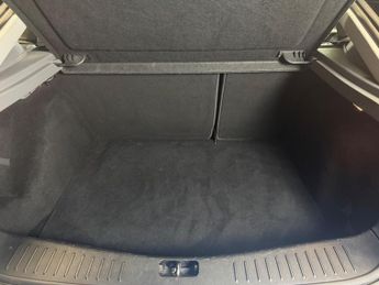 Ford Focus 1.6 Sport 5dr