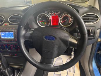 Ford Focus 1.6 Sport 5dr