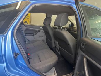 Ford Focus 1.6 Sport 5dr