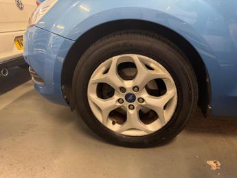 Ford Focus 1.6 Sport 5dr