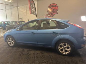 Ford Focus 1.6 Sport 5dr