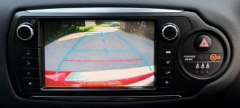 Toyota Yaris 1.5 VVT-h Excel E-CVT Euro 6 5dr (Safety Sense, 15in)