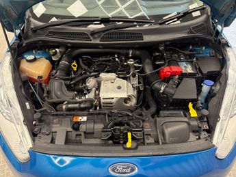 Ford Fiesta 1.0T EcoBoost Zetec Euro 5 (s/s) 3dr