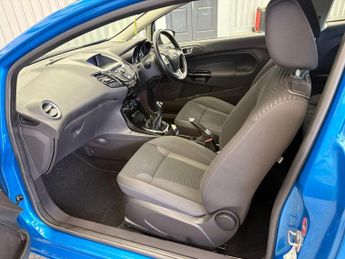 Ford Fiesta 1.0T EcoBoost Zetec Euro 5 (s/s) 3dr