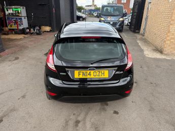 Ford Fiesta 1.0T EcoBoost Zetec Euro 5 (s/s) 5dr