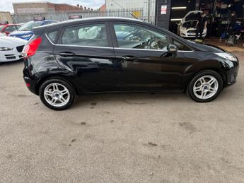 Ford Fiesta 1.0T EcoBoost Zetec Euro 5 (s/s) 5dr