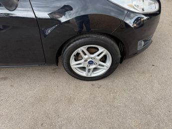 Ford Fiesta 1.0T EcoBoost Zetec Euro 5 (s/s) 5dr