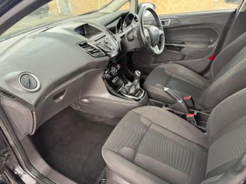 Ford Fiesta 1.0T EcoBoost Zetec Euro 5 (s/s) 5dr