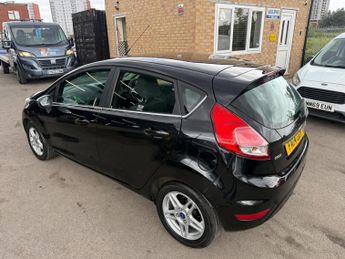 Ford Fiesta 1.0T EcoBoost Zetec Euro 5 (s/s) 5dr