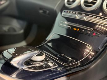 Mercedes-Benz C Class 2.1 C220d AMG Line (Premium Plus) 7G-Tronic+ Euro 6 (s/s) 4dr