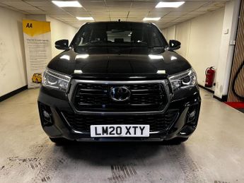 Toyota Hilux 2.4 D-4D Invincible X Auto 4WD Euro 6 (s/s) 4dr (TSS)