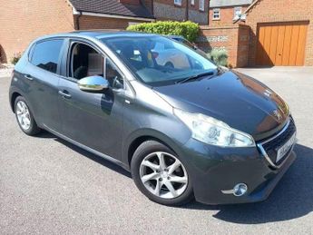 Peugeot 208 1.4 HDi Style Euro 5 5dr
