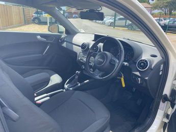 Audi A1 1.4 TFSI Sport S Tronic Euro 5 (s/s) 3dr
