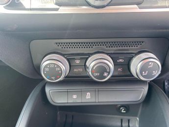 Audi A1 1.4 TFSI Sport S Tronic Euro 5 (s/s) 3dr