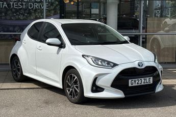 Toyota Yaris 1.5 VVT-h Design E-CVT Euro 6 (s/s) 5dr