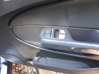 Vauxhall Corsa 1.4 16V SE Auto Euro 5 5dr