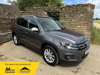 Volkswagen Tiguan 2.0 TDI BlueMotion Tech SE DSG 4WD Euro 5 (s/s) 5dr