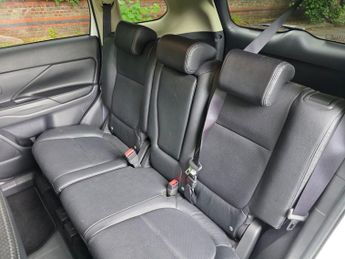 Mitsubishi Outlander 2.0h 12kWh GX4h CVT 4WD Euro 5 (s/s) 5dr