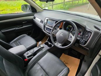Mitsubishi Outlander 2.0h 12kWh GX4h CVT 4WD Euro 5 (s/s) 5dr