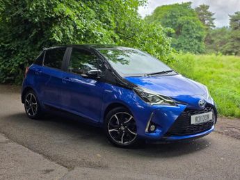 Toyota Yaris 1.5 VVT-h Blue Bi-Tone E-CVT Euro 6 (s/s) 5dr